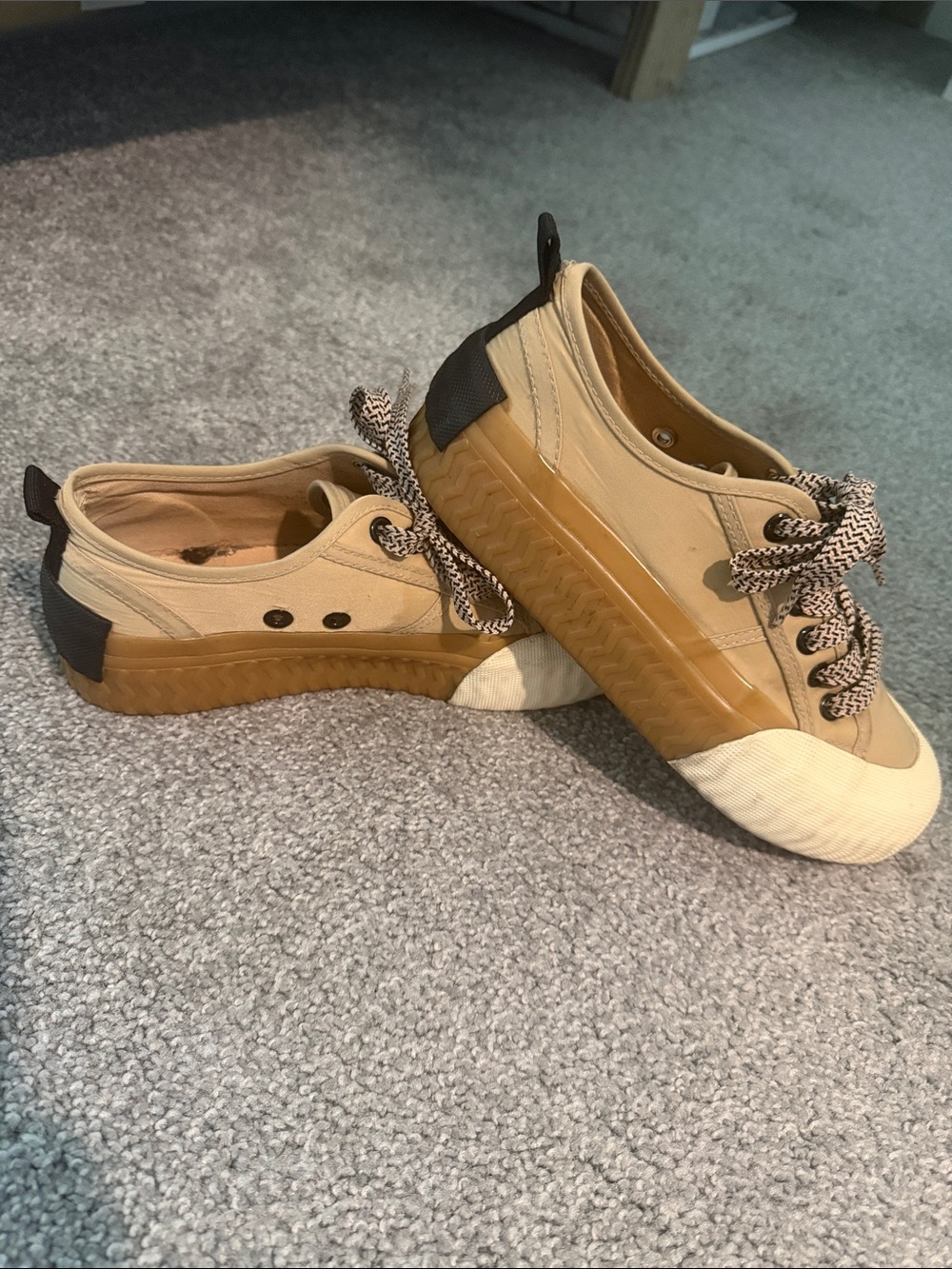 Zara Beige/Tan Low-Top Canvas Sneakers - Picture 3 of 6